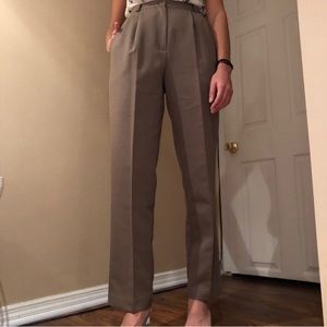 Vintage Van Heusen pleated brown pants Size 2